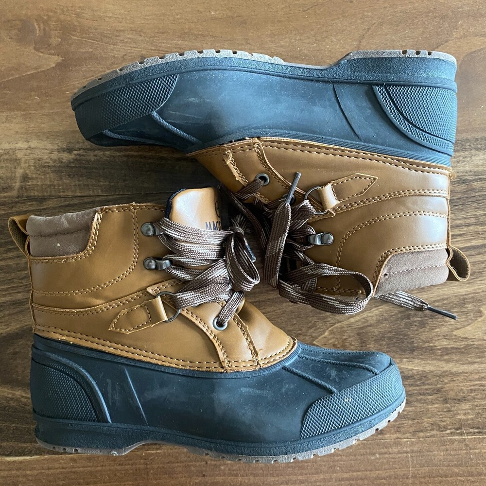 Magellan Outdoors Lace-Up Duck Boots Youth 2